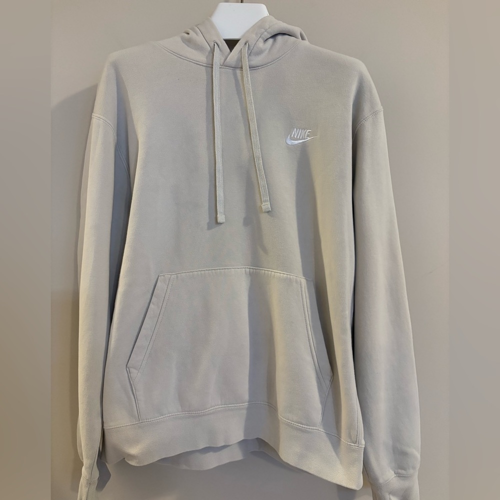 Women’s Nike Sportswear Club Fleece Pullover Hoodie, Size M